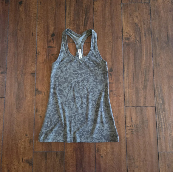 Lululemon Cool Racerback II Nulu Radial Tie Dye Graphite Green Tank Top Size 6 - Picture 2 of 9